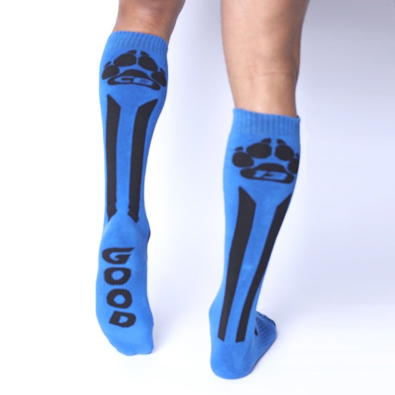 Muzzle up knee high socks